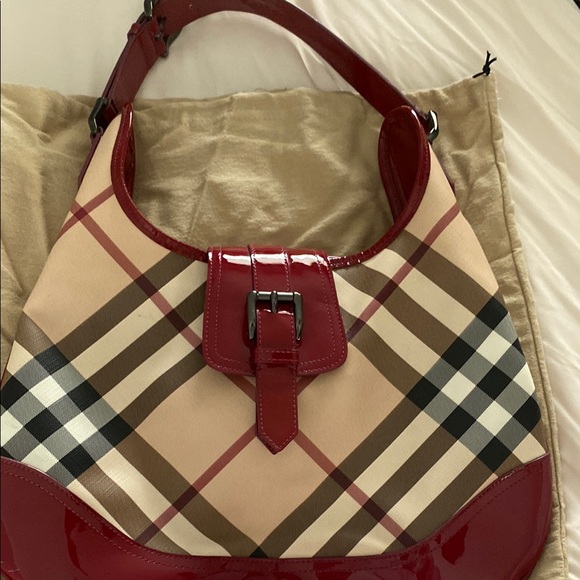Burberry Red and Beige Checkered Women's Bag. The color is Raspberry. - Picture 4 of 4